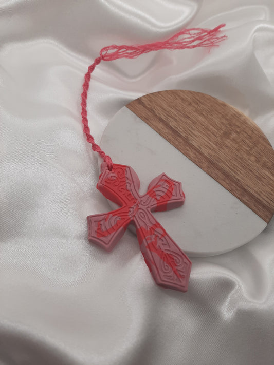 Croix en Pâte polymère rose